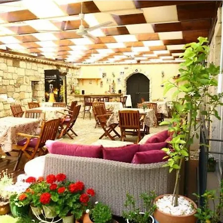 La Mia Casa Otel *